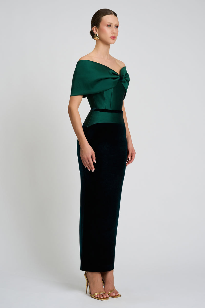 Rochie de cocktail confectionata din tafta elastica origine italiana si catifea Celeste CA1367